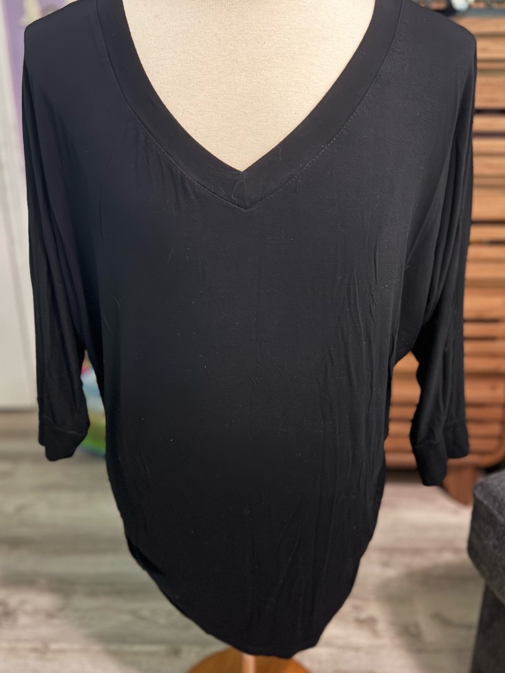 GOES W/ EVERYTHING! Black V-Neck Women’s Top with Cinched Sides
